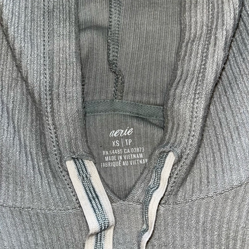 Aerie Sweatshirt Sized XS - Picture 2 of 4